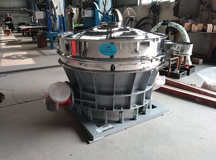 直徑1000mm直排篩與物料接觸的部分為304不鏽鋼材質適合篩分一些食品，化工，醫藥等行業的篩分要求。